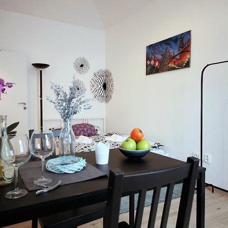 Residence Vita Nejedleho ปราก ภายนอก รูปภาพ
